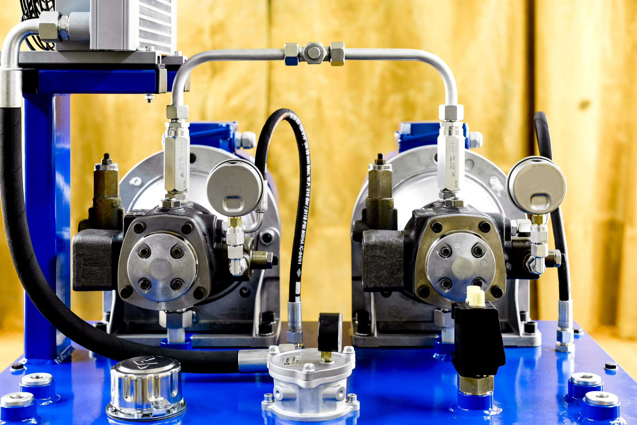 zasilacze hydrauliczne z układem awaryjnym