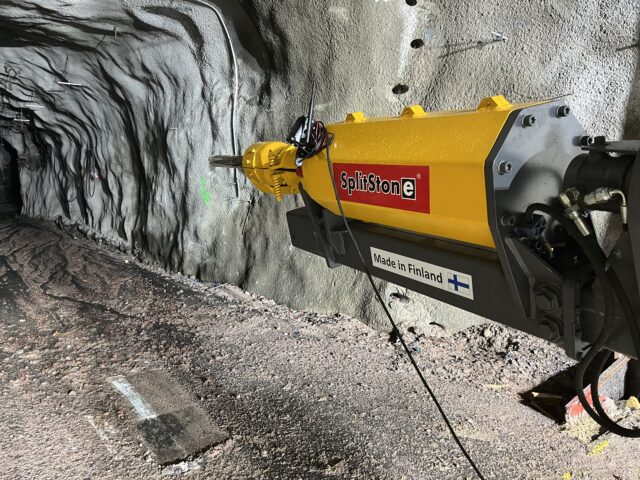 hydrauliczna łuparka do skał SP200